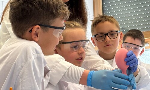 "Dziecięca Szkoła Bezpieczeństwa" na Wydziale Chemii UwB