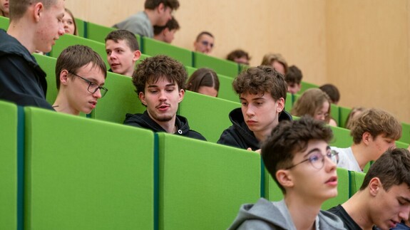 Licealiści z Augustowa z wizytą na Wydziale Chemii