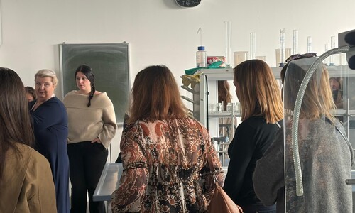 Międzynarodowe szkolenia specjalistyczne na Wydziale Chemii UwB