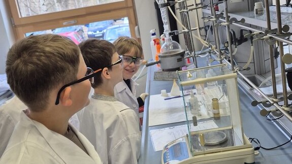 Uczniowie ze Szkoły Podstawowej nr 4 w Białymstoku z wizytą na Wydziale Chemii w ramach akcji &bdquo;Dziecięca Szkoła Bezpieczeństwa&rdquo;