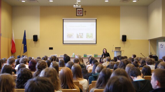 Wykład pt. &bdquo;Zielona herbata vs czarna herbata&rdquo; wygłosiła dr hab. Izabela Dobrzyńska, prof. UwB