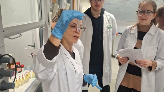 Zajęcia biochemiczne w ramach projektu „Zawód w CZMISie przyda Ci się”