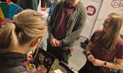 Wydział Chemii UwB na Wojskowych Targach Służby i Pracy