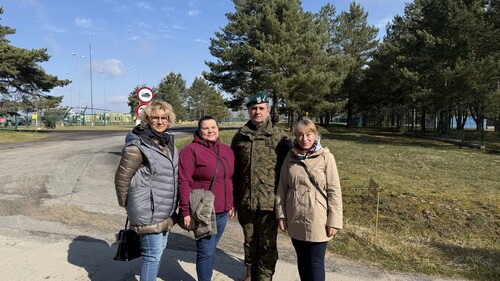 Dr hab. Aneta Petelska, prof. UwB oraz dr hab. Beata Kalska-Szostko, prof. UwB obserwowały zajęcia dla podchorążych WAT