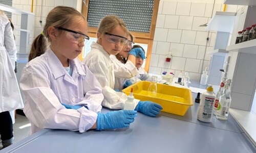 "Dziecięca Szkoła Bezpieczeństwa" na Wydziale Chemii UwB