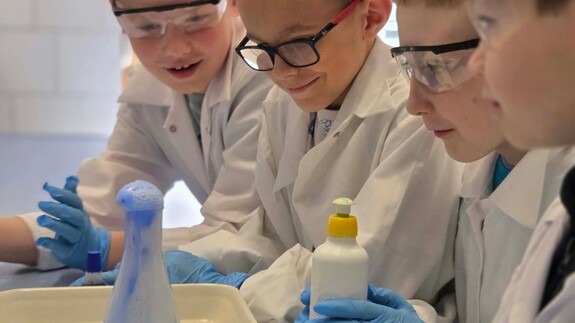 "Dziecięca Szkoła Bezpieczeństwa" na Wydziale Chemii UwB