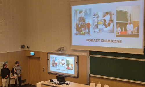 Uroczystość wręczenia nagr&oacute;d Laureatom XII Podlaskiego Konkursu Chemicznego oraz Finalistom 72. Olimpiady Chemicznej z Okręgu Białostockiego