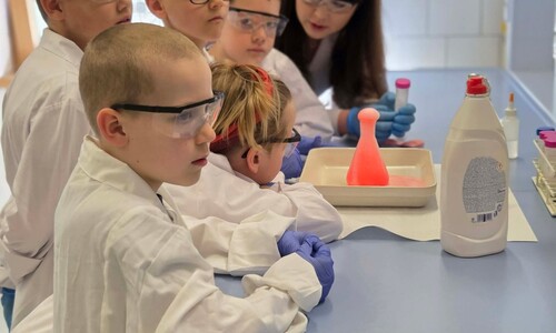 "Dziecięca Szkoła Bezpieczeństwa" na Wydziale Chemii UwB