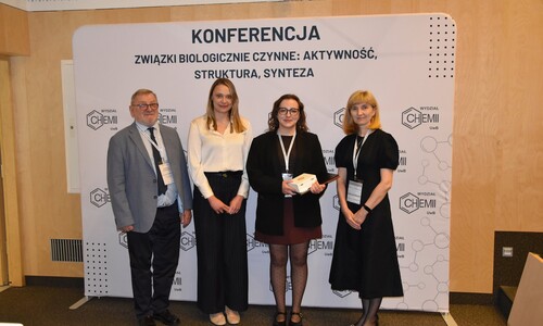 Wręczenie nagr&oacute;d za najlepsze prace doktorskie za 2025 rok Komitetu Chemii Analitycznej PAN