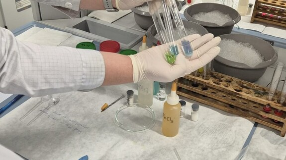 Warsztaty chemiczne dla uczniów Niepublicznej Szkoły Podstawowej w Załukach