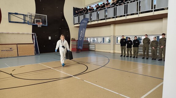 Wydział Chemii na Turnieju Klas Mundurowych &bdquo;Na sportowo z czystą głową&rdquo;