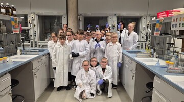 Uczniowie z wizytą na Wydziale Chemii w ramach akcji „Dziecięca Szkoła Bezpieczeństwa”