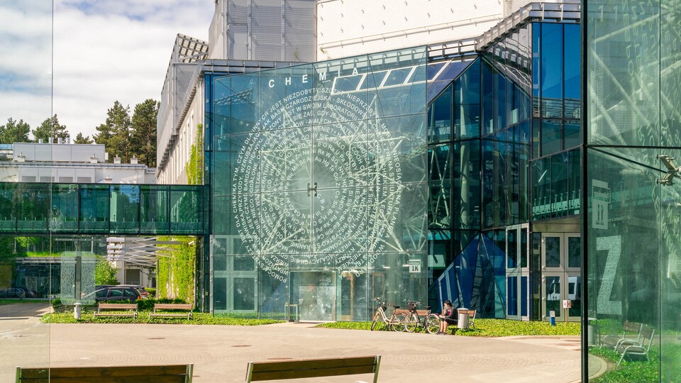 Chemia kryminalistyczna i sądowa na Wydziale Chemii UwB z Certyfikatem Doskonałości Kształcenia Polskiej Komisji Akredytacyjnej!