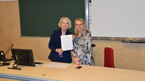 Podpisanie umowy o współpracy pomiędzy Wydziałem Chemii a I Społecznym LO w Białymstoku