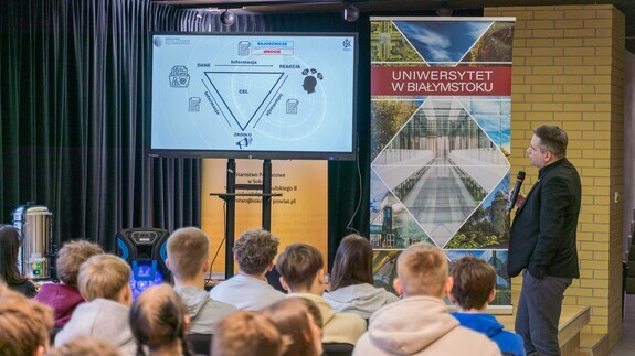 Akcja &bdquo;Studiuj z UwB&rdquo; w Zespole Szk&oacute;ł w Sok&oacute;łce