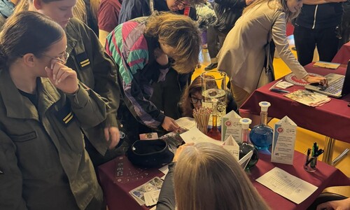 Wydział Chemii na II Wojskowych Targach Służby i Pracy