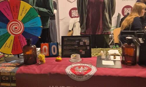 Wydział Chemii UwB na Wojskowych Targach Służby i Pracy