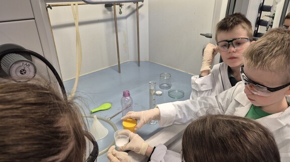 "Dziecięca Szkoła Bezpieczeństwa" na Wydziale Chemii UwB