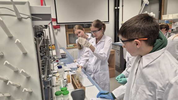 Wydział Chemii na Dniach Nauk Ścisłych w SP1 w Białymstoku