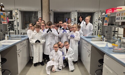Uczniowie ze Szkoły Podstawowej nr 38 w Białymstoku z wizytą na Wydziale Chemii w ramach akcji &bdquo;Dziecięca Szkoła Bezpieczeństwa&rdquo;