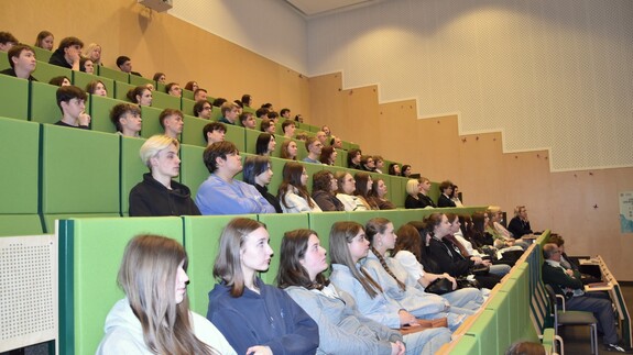 Uroczystość wręczenia nagr&oacute;d Laureatom XII Podlaskiego Konkursu Chemicznego oraz Finalistom 72. Olimpiady Chemicznej z Okręgu Białostockiego