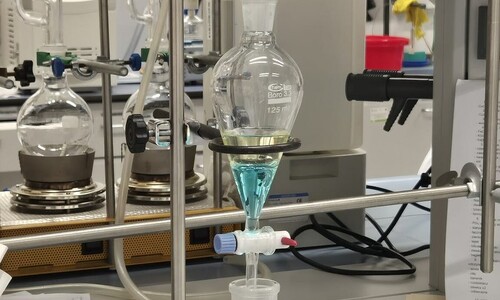 Warsztaty chemiczne dla uczniów Niepublicznej Szkoły Podstawowej w Załukach