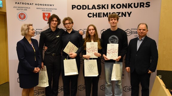 Uroczystość wręczenia nagród Laureatom XII Podlaskiego Konkursu Chemicznego oraz Finalistom 72. Olimpiady Chemicznej z Okręgu Białostockiego