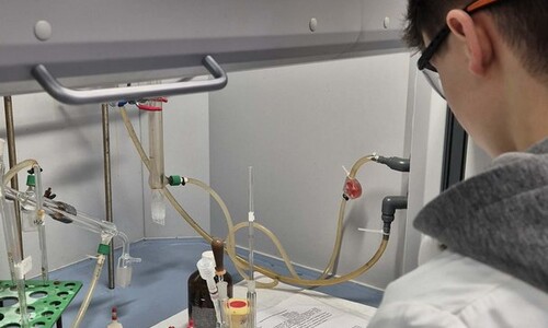 Warsztaty "Ferie z chemią"