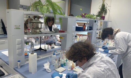 Warsztaty Chemiczne na Wydziale Chemii