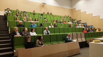 Wykład „Co daje chemia medyczna, czyli PAINS & GAINS in Medicinal Chemistry”