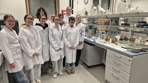 Warsztaty chemiczne dla uczniów Niepublicznej Szkoły Podstawowej w Załukach