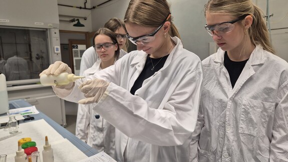 Wydział Chemii na Dniach Nauk Ścisłych w SP1 w Białymstoku