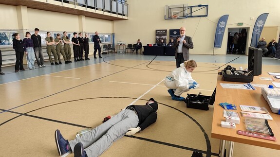 Wydział Chemii na Turnieju Klas Mundurowych &bdquo;Na sportowo z czystą głową&rdquo;