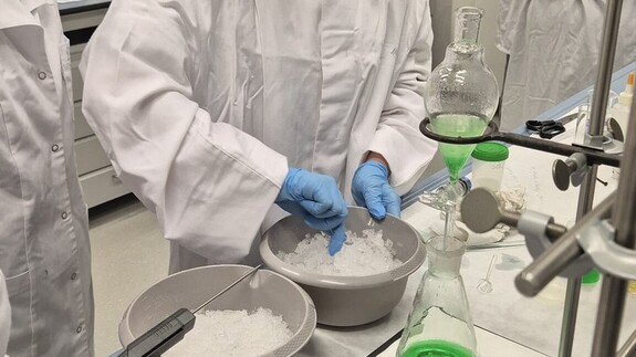 Warsztaty chemiczne dla uczniów Niepublicznej Szkoły Podstawowej w Załukach